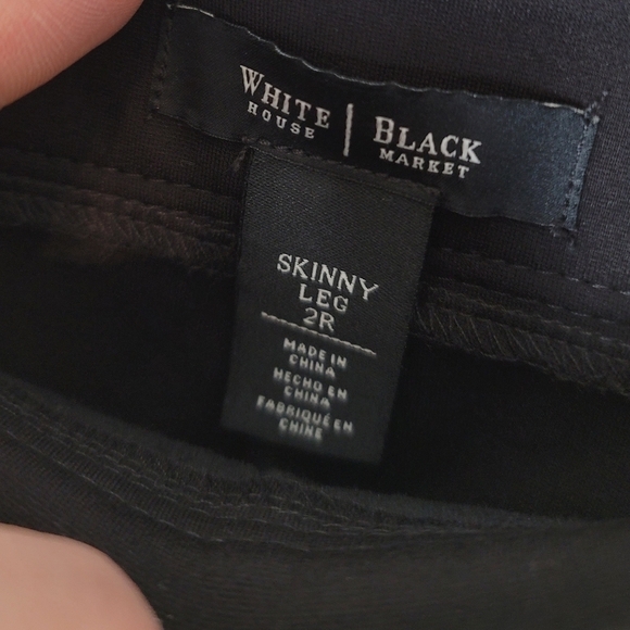 WHITE HOUSE BLACK MARKET FAUX LEATHER SKINNY PANTS, SZ 2 - Picture 6 of 13